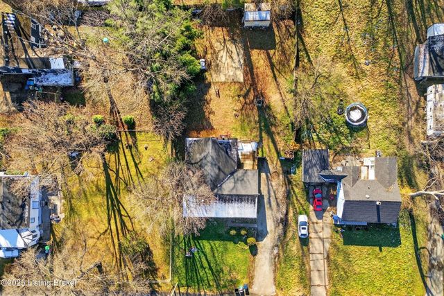 2306 Edgin Ct, Louisville, KY 40216