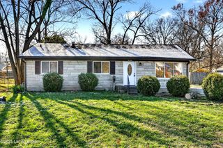 2306 Edgin Ct, Louisville, KY 40216