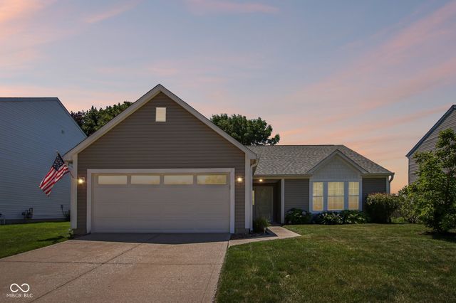 17825 Grassy Knoll Drive, Westfield, IN 46074