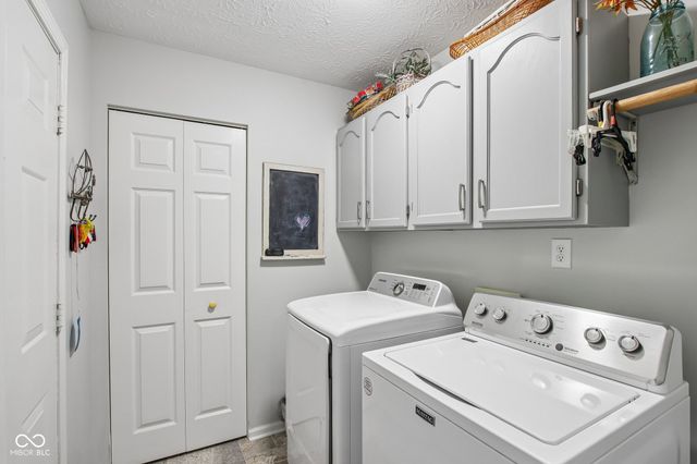 17825 Grassy Knoll Drive, Westfield, IN 46074