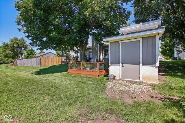 17825 Grassy Knoll Drive, Westfield, IN 46074