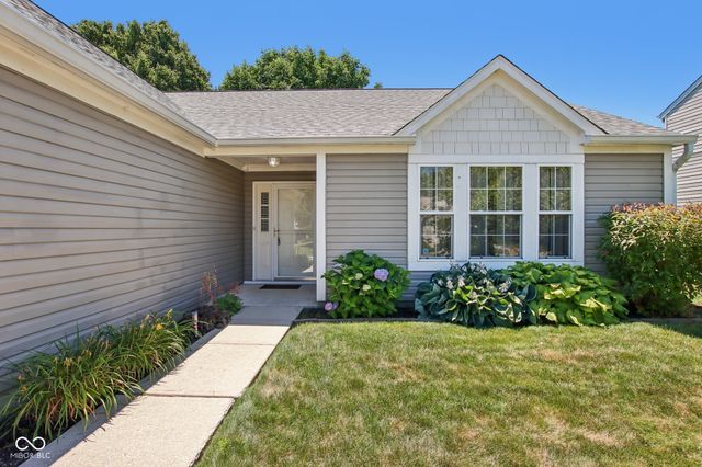 17825 Grassy Knoll Drive, Westfield, IN 46074
