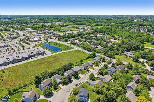 17825 Grassy Knoll Drive, Westfield, IN 46074