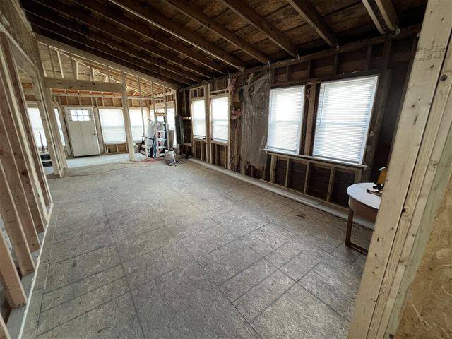 E 2792 Ruritan RD, Roanoke, VA 24012