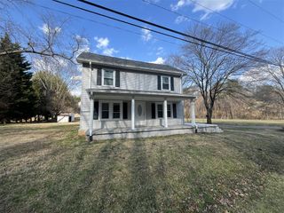 E 2792 Ruritan RD, Roanoke, VA 24012