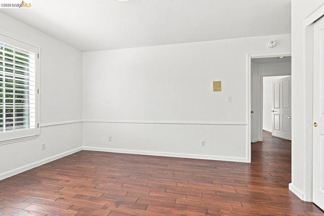 6163 Girvin Dr, Oakland, CA 94611
