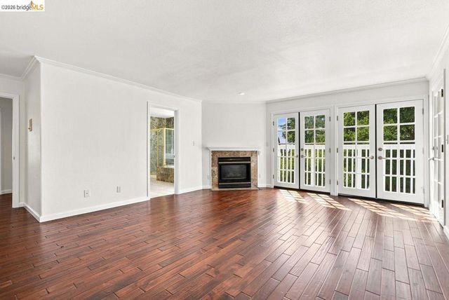 6163 Girvin Dr, Oakland, CA 94611