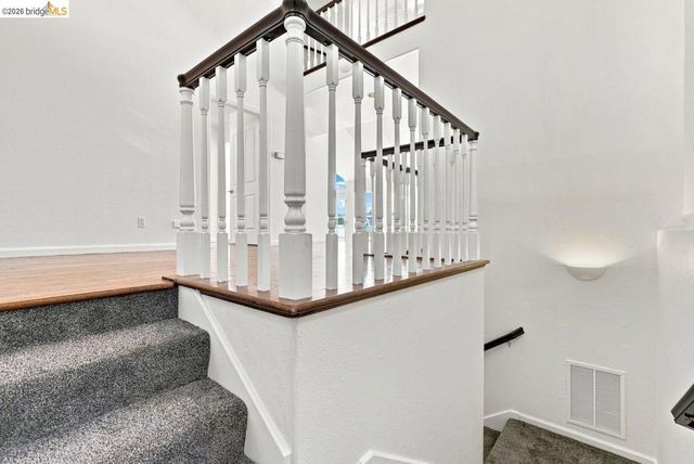 6163 Girvin Dr, Oakland, CA 94611