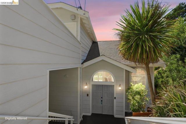 6163 Girvin Dr, Oakland, CA 94611