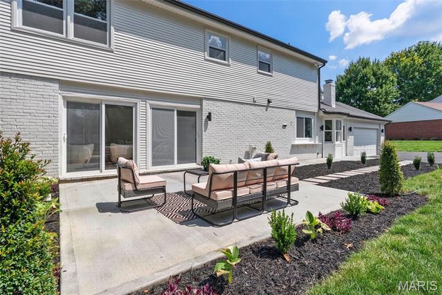 2251 Whitby Road, Chesterfield, MO 63017
