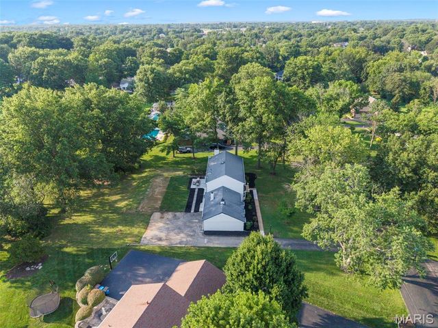2251 Whitby Road, Chesterfield, MO 63017