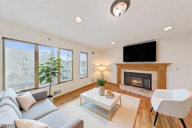 46 Bayliss St, North Arlington Boro, NJ 07031