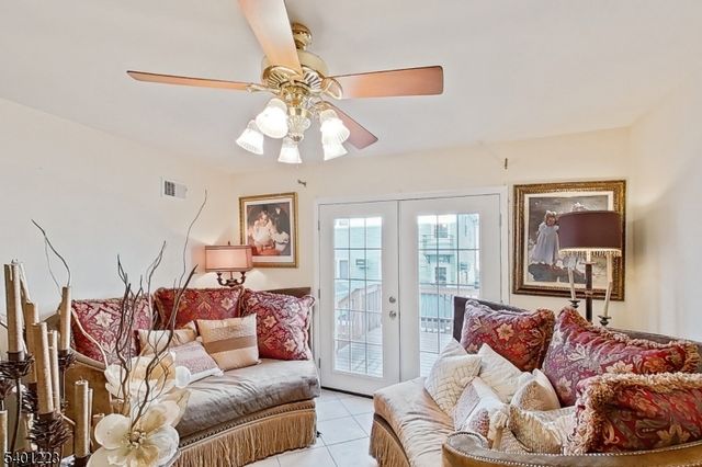 46 Bayliss St, North Arlington Boro, NJ 07031