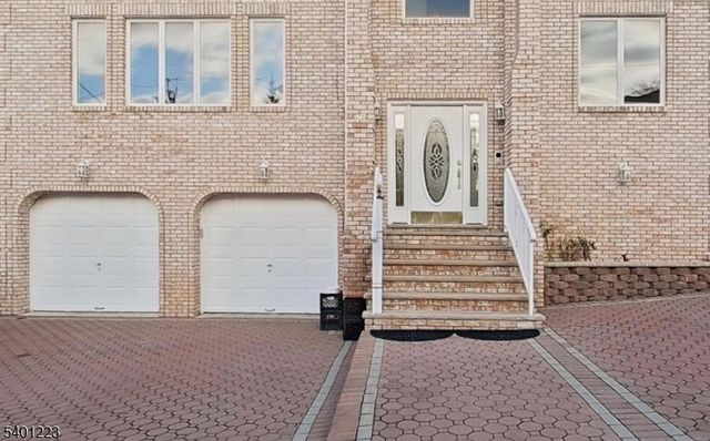 46 Bayliss St, North Arlington Boro, NJ 07031