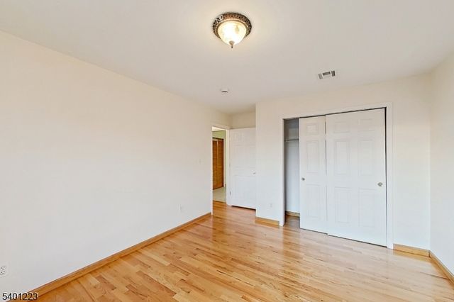 46 Bayliss St, North Arlington Boro, NJ 07031