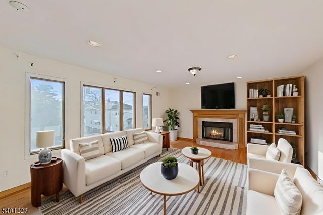 46 Bayliss St, North Arlington Boro, NJ 07031