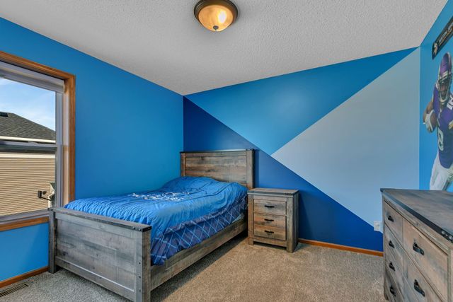 13827 Savanna Drive, Rogers, MN 55374
