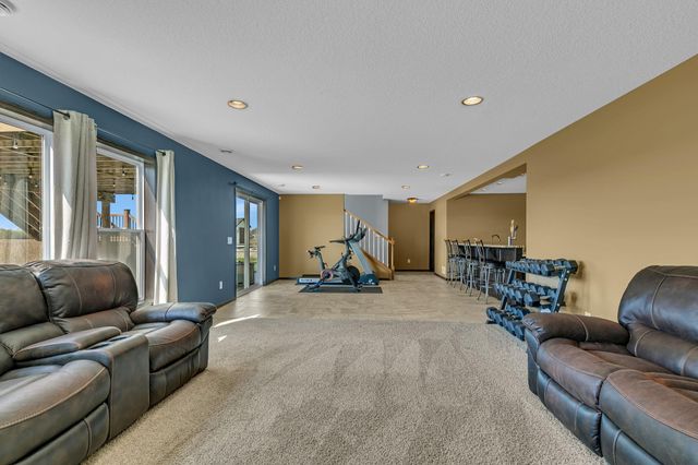 13827 Savanna Drive, Rogers, MN 55374