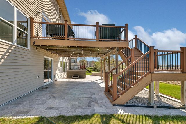 13827 Savanna Drive, Rogers, MN 55374