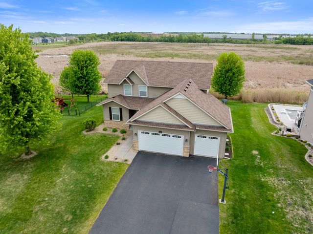 13827 Savanna Drive, Rogers, MN 55374