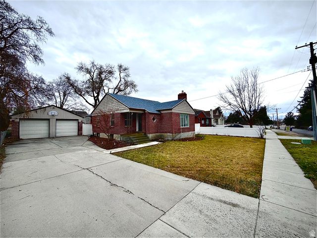 1944 E SPRING LN, Holladay, UT 84117