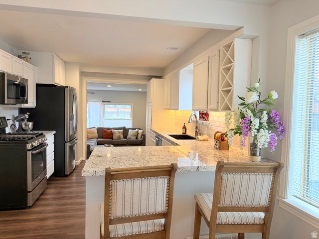 1944 E SPRING LN, Holladay, UT 84117