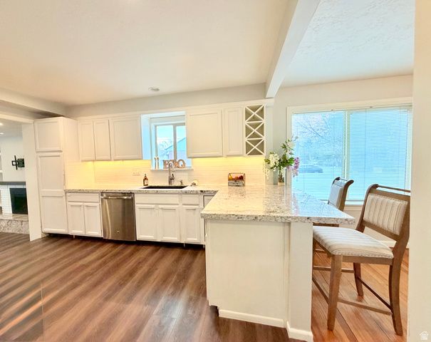 1944 E SPRING LN, Holladay, UT 84117