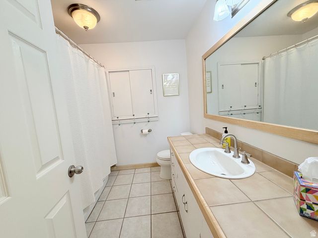 1944 E SPRING LN, Holladay, UT 84117