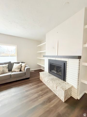 1944 E SPRING LN, Holladay, UT 84117