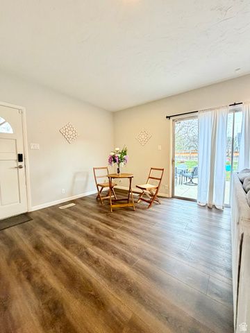 1944 E SPRING LN, Holladay, UT 84117