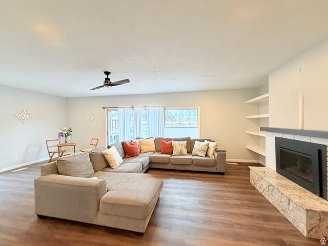 1944 E SPRING LN, Holladay, UT 84117