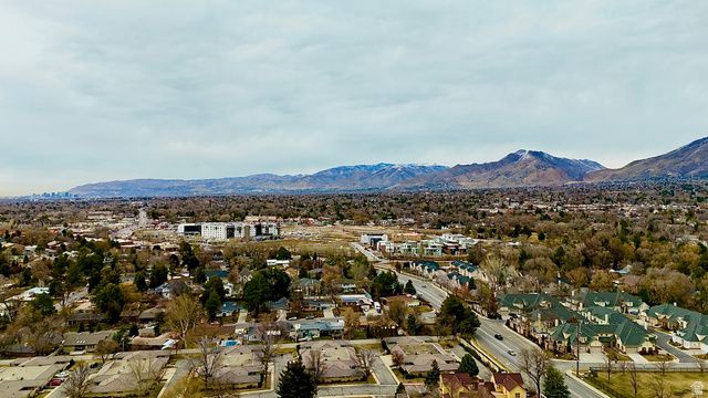 1944 E SPRING LN, Holladay, UT 84117