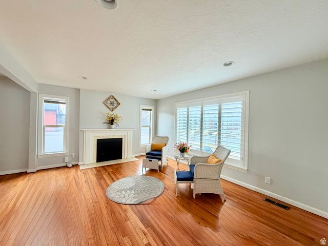 1944 E SPRING LN, Holladay, UT 84117