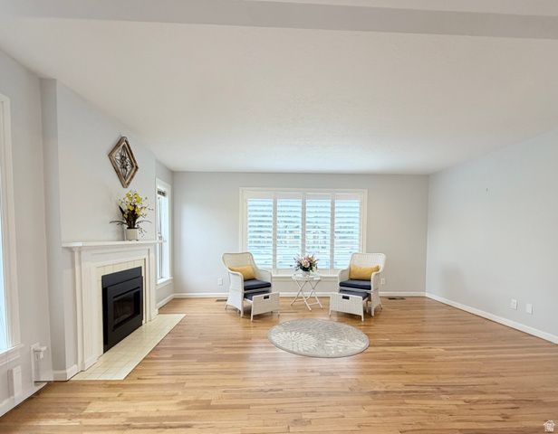 1944 E SPRING LN, Holladay, UT 84117