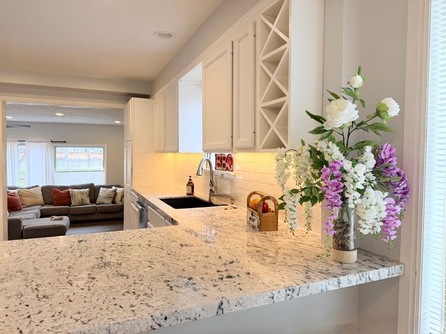 1944 E SPRING LN, Holladay, UT 84117