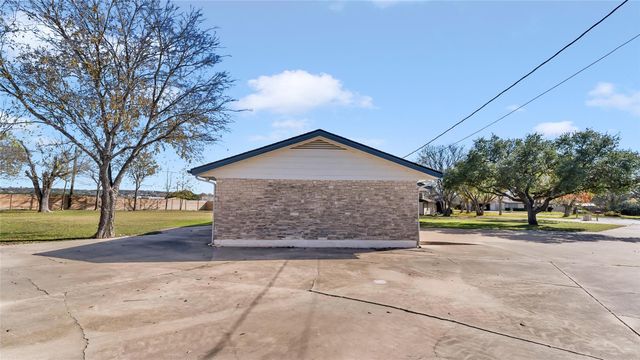 312 Evergreen ST, Burnet, TX 78611