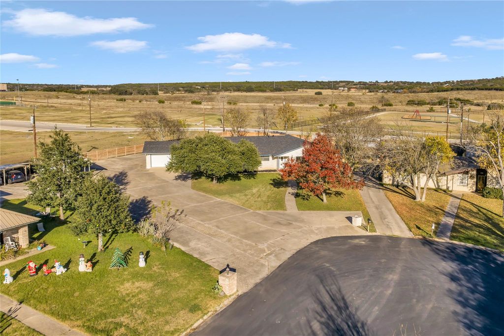 312 Evergreen ST, Burnet, TX 78611