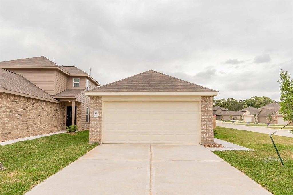 504 Meadow Park Lane, Willis, TX 77378