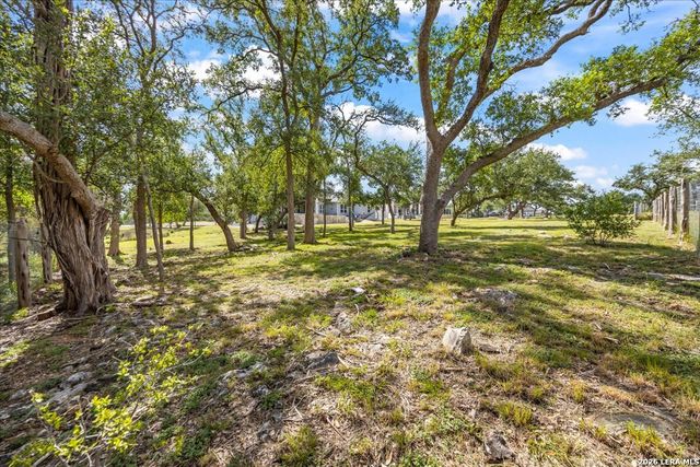 292 SCENIC CYN, New Braunfels, TX 78132