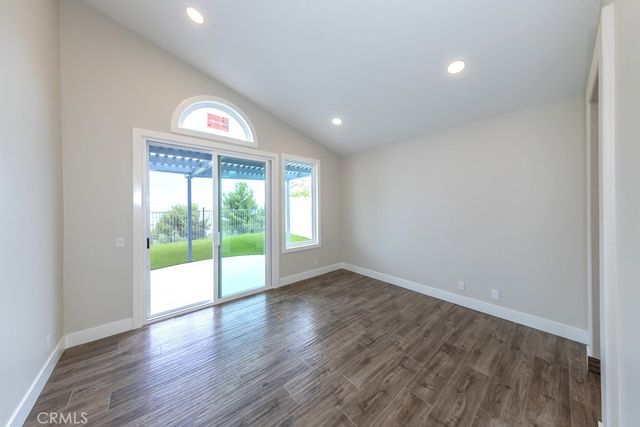 933 S Dylan Way, Anaheim Hills, CA 92808