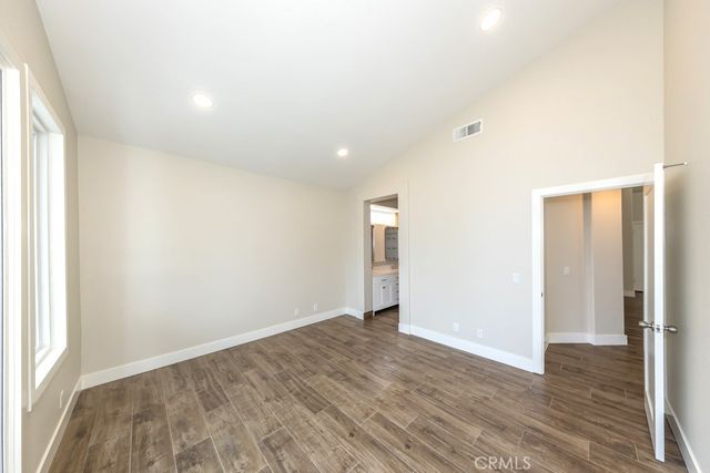 933 S Dylan Way, Anaheim Hills, CA 92808
