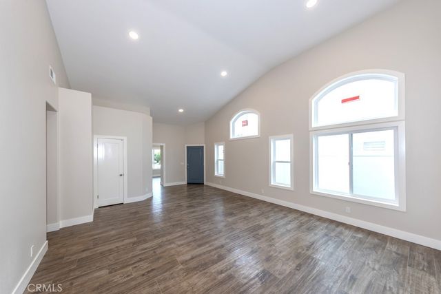 933 S Dylan Way, Anaheim Hills, CA 92808