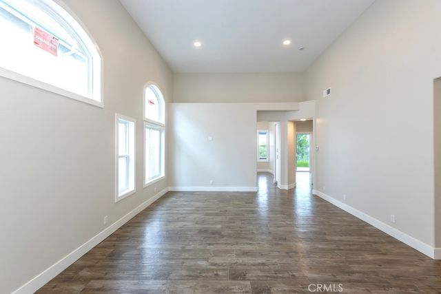 933 S Dylan Way, Anaheim Hills, CA 92808