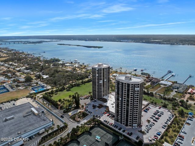 1 Oceans West Blvd Apt 10A2, Daytona Beach Shores, FL 32118
