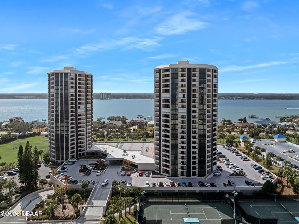 1 Oceans West Blvd Apt 10A2, Daytona Beach Shores, FL 32118