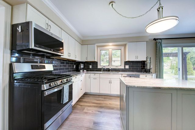 9639 N Canton Center Road, Plymouth Charter Twp, MI 48170