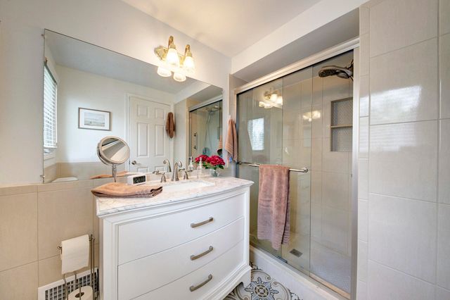 9639 N Canton Center Road, Plymouth Charter Twp, MI 48170