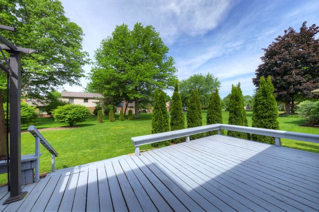 9639 N Canton Center Road, Plymouth Charter Twp, MI 48170