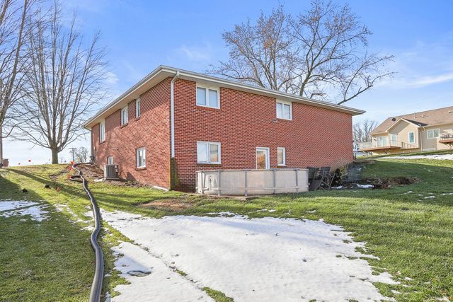 100 Vermeer Road, Pella, IA 50219