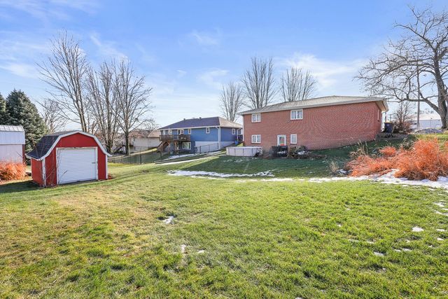 100 Vermeer Road, Pella, IA 50219